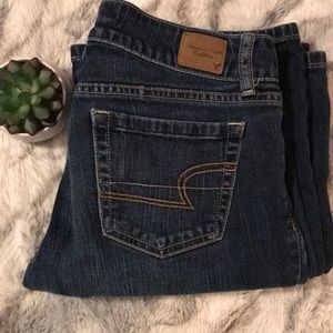 AE Favorite Boyfriend Jeans Size 4Long